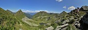 62 Vista panoramica dalla Bocchetta di Budria (2216 m) verso la Orobie Valtellinesi e le Alpi Retiche